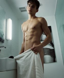 jacksnewdick: themitchme:  Ryan Winter by Joseph Lally  Towel