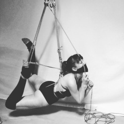 kissmedeadlydoll:  Photo & Rope by Kissmedeadlydoll 