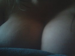 wickedlywenchy:  What’s a day without me sharing my titties?
