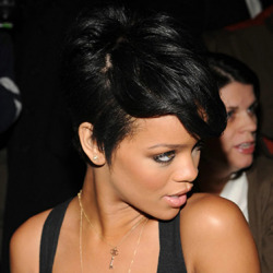 robynxfenty:  Rihanna Reaction Pics (1/?)