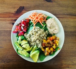 vegasana:  Such a delicious, nourishing lunch! Spinach with quinoa,