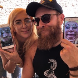 Best friends have each other on their lock screens (at HomeState)