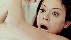  Tatiana Maslany plunges new depths as Sarah’s fear envelops