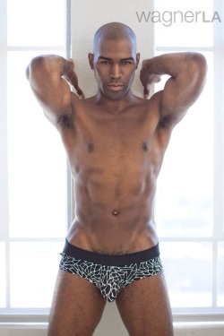 bigkimsprettyboyblog:  The always hot t.v. host/model @KaramoBrown