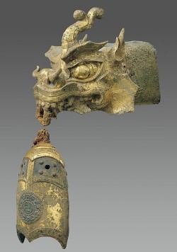 Rafter Finial in the Shape of a Dragon Head and Wind Chime :