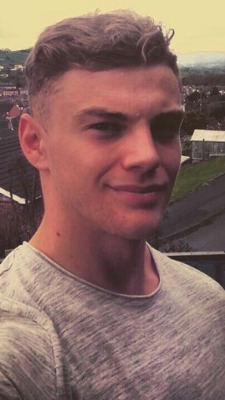 dailymalehotness:  britguysxxxposed:  Part 1  Love him 