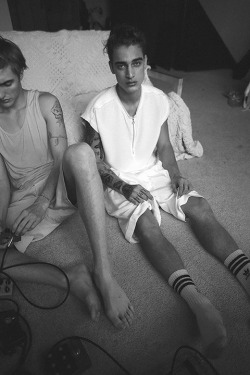 boysbygirls:  Ever wondered what the life of a male model is