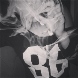 4e2o:  skate n weed