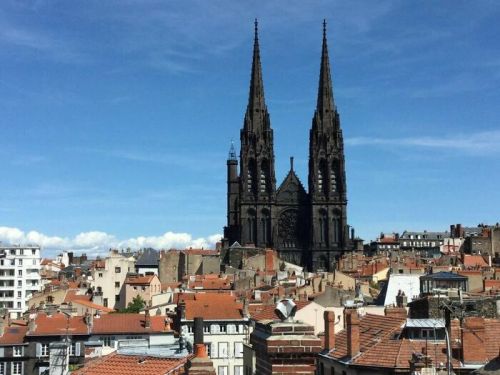 evilbuildingsblog:  Clermont-Ferrand Cathedral In France