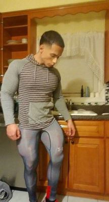 spandextights:  I hope it’s ok with “Compressiondudes”