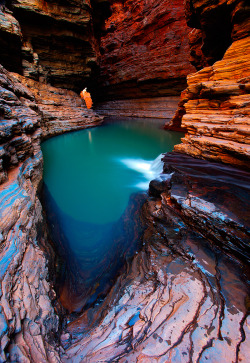 travelingcolors:  Inner Sanctum, Karijini National Park | Australia