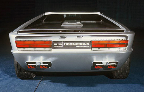 carsthatnevermadeit:  carsthatnevermadeit:  Italdesign Boomerang 1972. Based on the Maserati Bora (also designed by Giugiaro) the Boomerang was a radical concept with a windscreen rake of 13Âº   One last, and perhaps the greatest, concept from 1972 Giugia