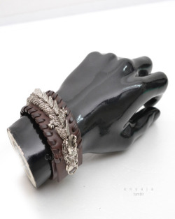 ~e upload/tumblr marked/men’s leather cuff design by Movable