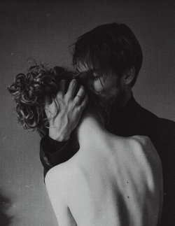 soul-and-blues:  Lovers, by  laura-makabresku