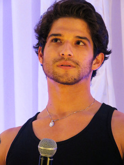 zacefronsbf: Tyler Posey at Wolfs Bane 3, Birmingham (July 19th)