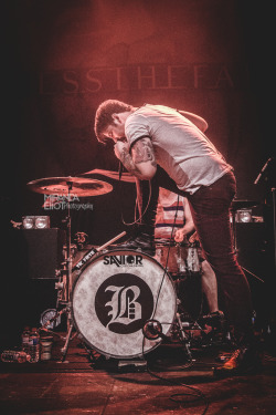 tallandsad:  BearTooth (by Miranda Eliot Photography) 