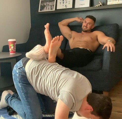 tidodore: great  feet