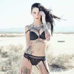 modeljenlynn:  Photo by @rebelselle   #desert #picoftheday #photooftheday