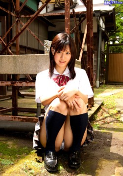 honestlyschoolgirl:  Tsukasa Aoi 葵つかさ Photo Gallery 16