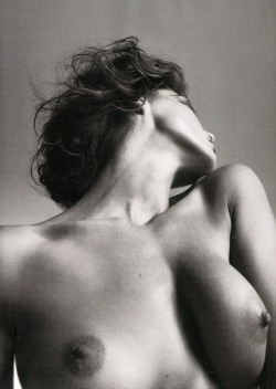 nudesartistic:  (via flesh / daria werbowy by mert and marcus)