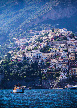 vicki2414:  mostlyitaly:  Positano, Amalfi Coast (Italy) by cpphotofinish