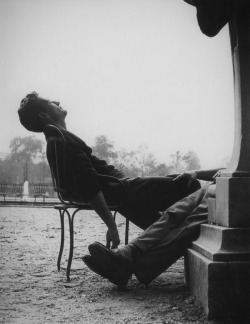 Jardin du Luxembourg Paris 1950s  Photo: Herbert Tobias 