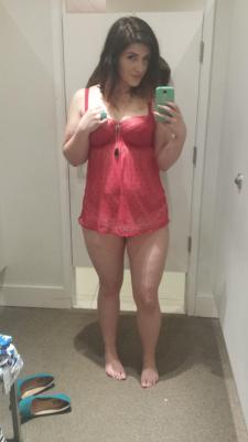 Sexy Selfies In Changing Rooms