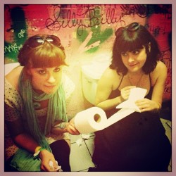 thememphisdawls:  Sharing is caring. #toilets #sxsw @kristaw04