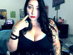 creepylittlecupcake:I’m building an empire; Profiting off misandry