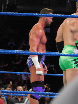 kaitlynwwefan:  I don’t know if I have any Zack Ryder fans