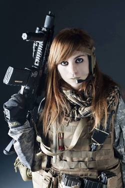 GunsNGirls