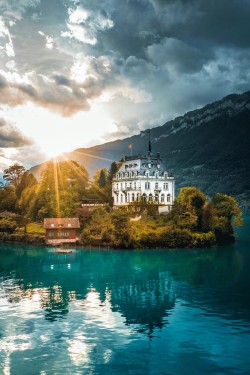 j-k-i-ng:  “Lake Brienz“ by | Juerg Hostettler