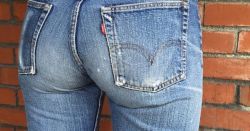 Just Pinned to Jeans - Mostly Levis: OMG! More Levis - Love it