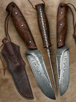vikingfinn:  swordandsheild:  What a beautifully forged blade.