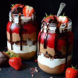 rawberry-fields:  Cacao and coconut milk chia pudding (which