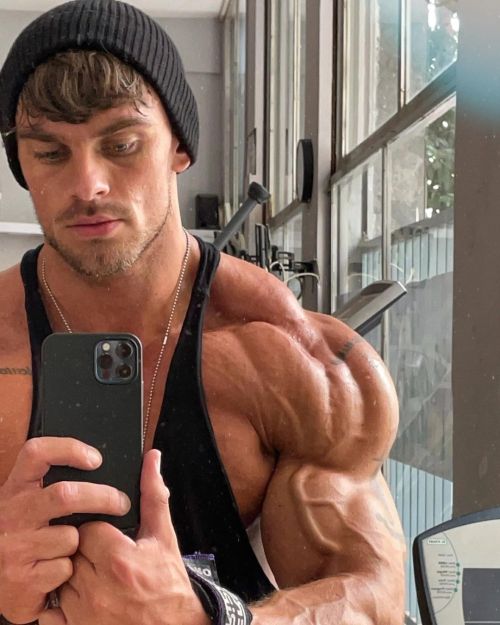 filthymuscle:  Toby Richards