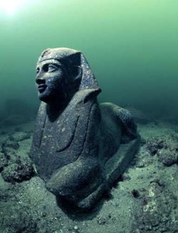 delaneynewkome:  ancienttimenews:  Lost Kingdom Of Cleopatra