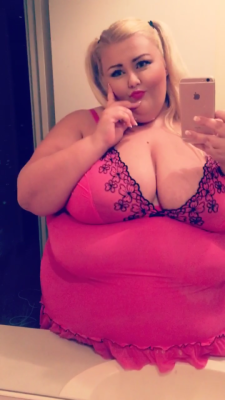 katiedeluxebbw:  How about I sit on your lap, and we talk about