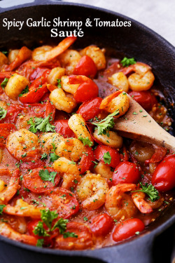 foodffs:  SPICY GARLIC SHRIMP AND TOMATOES SAUTÉ Really nice