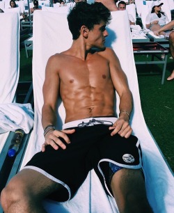 hotfamousmen:  Jack Gilinsky