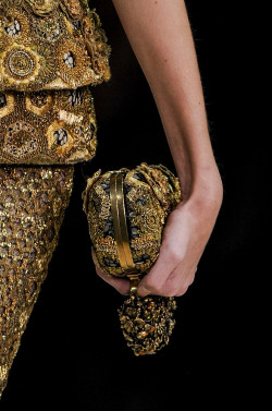 girlannachronism:  Alexander McQueen spring 2013 rtw details