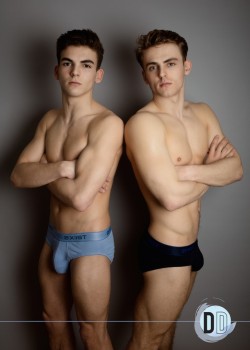 amazingmalenudity:  Ross Haslam (left) and Jack Haslam (right)