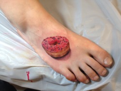 fuckyeahtattoos:  because donuts are awesome…done by alex rangel