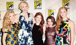 breathtakingqueens:  The ladies of Game of Thrones at San Diego