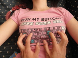 Selena Kitt Push my buttons?