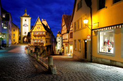 allthingseurope:  Rothenburg ob der Tauber, Germany (by alexring)