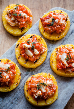 guardians-of-the-food:  Grilled Polenta Bites with Roasted Red