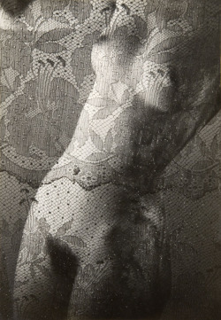 formerlyuncredited:  Nude With Golden Lace II  			 				Josef
