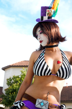 coxxxplay:    Mad Moxxi Source  Follow us on TumblrFollow us on Facebook   