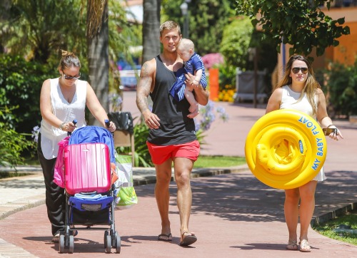 wreckyourightupguy:  Dan Osbourne <3 Amazing Hot Feet Part 9!